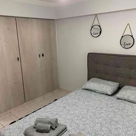 Olas 1-Bedroom Apartment Near The Center Of Athens Atenas Exterior foto
